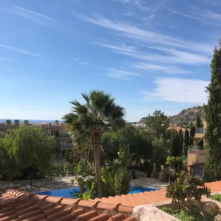 Schoenes 3 Apartment, Meerblick, Pool, Freies Wlan Apartamento