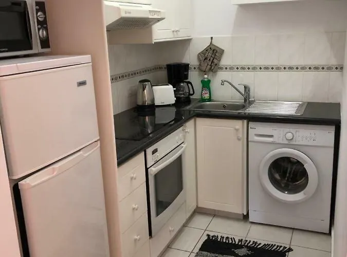 Schoenes 3 Apartment, Meerblick, Pool, Freies Wlan Pegeia