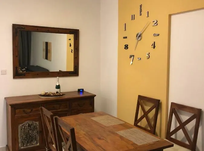 Διαμέρισμα Schoenes 3 Apartment, Meerblick, Pool, Freies Wlan